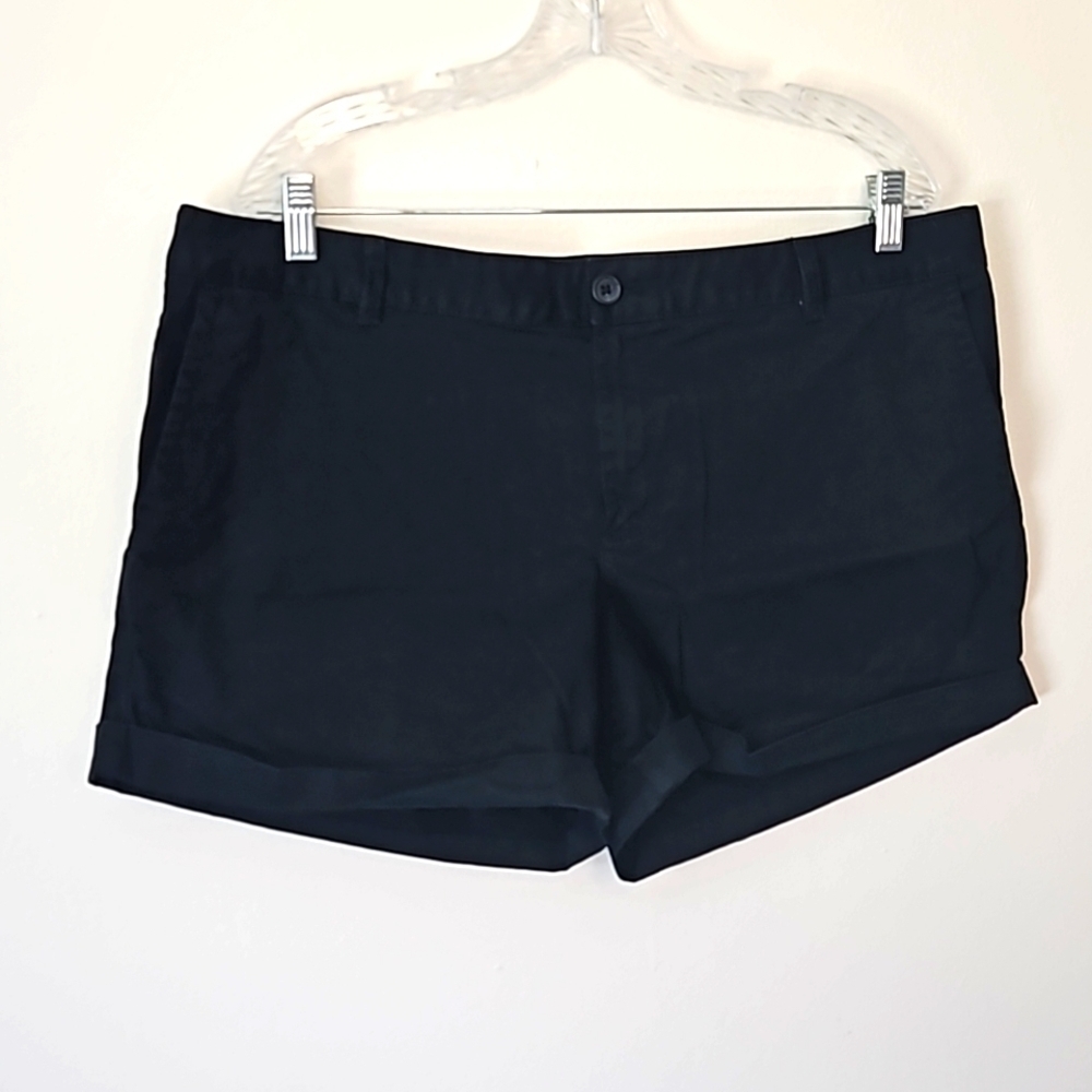 Banana Republic Black City Chino Cotton Cuffed Shorts